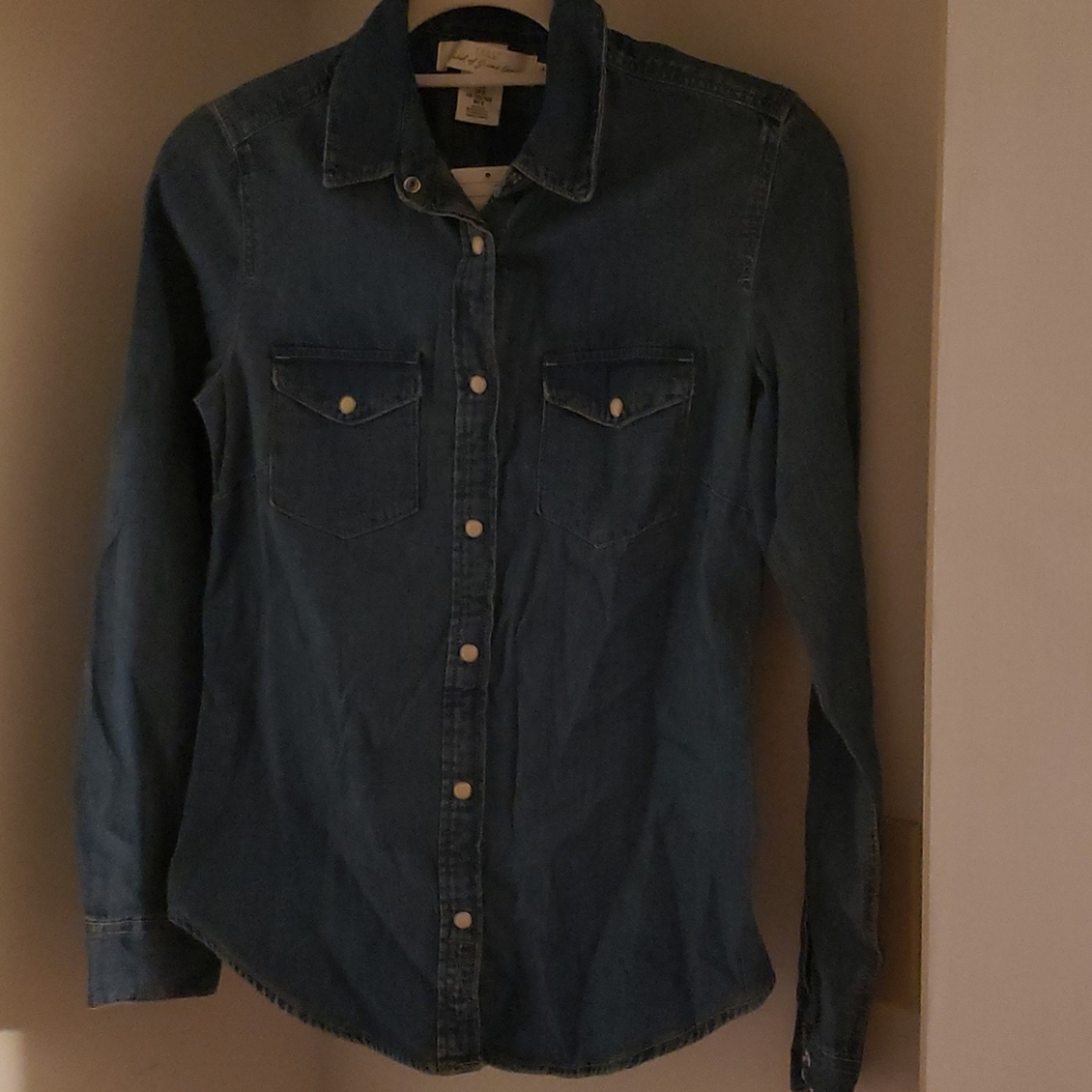 H&M LOGG denim shirt. NWT